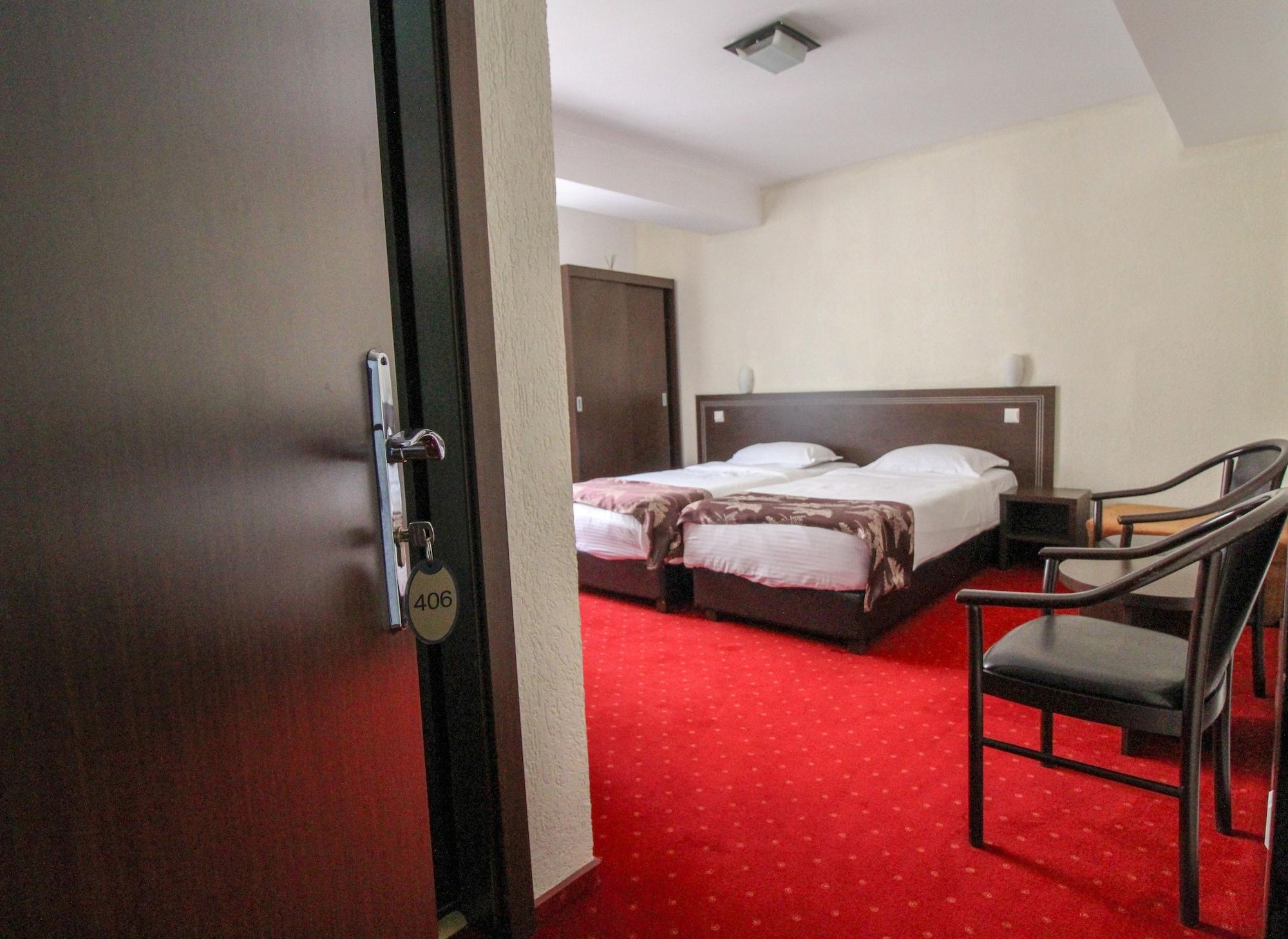 Hotel Razvan Bukarest Exterior foto